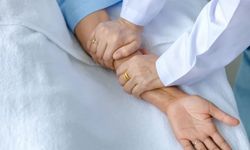 Guillain Barre Sendromu Nedir? Belirtileri ve Tedavi Yöntemleri