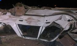 Kayseri’de Otomobil Refüje Çarptı: 5 Yaralı