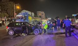 Kocaeli Körfez’de İki Otomobil Çarpıştı: 4 Yaralı