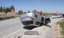 Konya Beyşehir’de Otomobil Takla Attı: Sürücü Hastanede