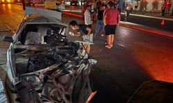 Mersin Tarsus'ta 3 Otomobil Çarpıştı: 1 Ölü, 3’ü Çocuk 8 Yaralı