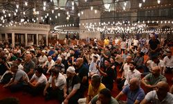 Mevlit Kandili Dualarla Kutlandı
