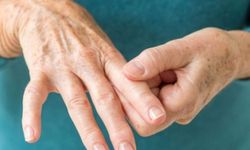 Romatoid Artrit Nedir? Belirtileri ve Tedavi Yöntemleri