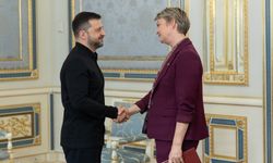 Ukrayna-İngiltere İş Birliği Güçleniyor: Zelenskiy ve Cooper Görüştü