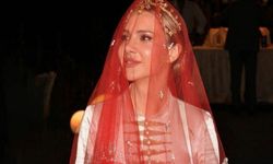 Ünlü Şarkıcı Otilia, Yalova’da Türk Geleneklerine Göre Düğün Yaptı