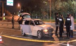 Bakırköy’de ‘Dur’ İhtarına Uymayan Sürücü Kaçarken 5 Polis Aracını Hurdaya Çevirdi