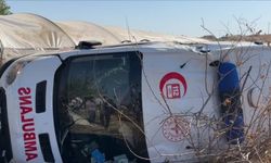 Adıyaman Samsat’ta Ambulans ile Otomobil Çarpıştı: 8 Yaralı