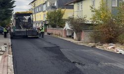 Akyurt’ta Sıcak Asfalt Çalışmaları Hız Kesmeden Devam Ediyor