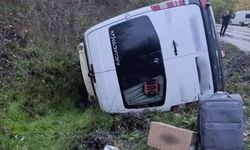 Bursa’da Yağmur Faciası: Minibüs Devrildi, 1 Kişi Yaralandı