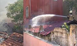 İstanbul Beyoğlu’nda Gecekondu Küle Döndü