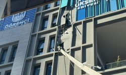 İstanbul Şişli’de Kız Öğrenci Yurduna Vinç Çarptı