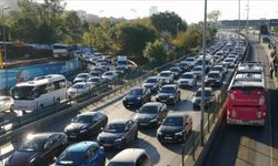 İstanbul’da Haftanın İlk Gününde Trafik Yoğunluğu Arttı