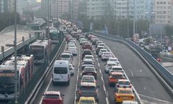 İstanbul’da Yoğun Trafik Sürücülere Zor Anlar Yaşattı