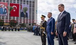 İzmir’de Cumhuriyet’in 102. Yılı Törenle Başladı