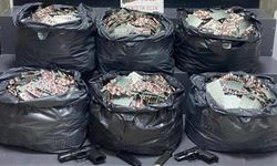 İzmir’de Narkotik Operasyonu: Binlerce Hap Ele Geçirildi