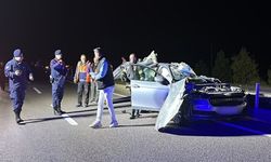 Kütahya-Tavşanlı Kara Yolunda Ölümlü Kaza: Otomobil Kamyona Çarptı