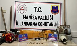 Manisa’da Kaçak Kazıya Suçüstü! Çok Sayıda Tarihi Eser Bulundu