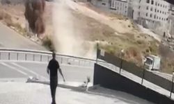 Mersin Tarsus’ta Otomobil Yol Kenarına Devrildi: Sürücü Öldü