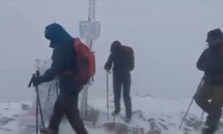 Türkiye’nin Kış Cenneti Uludağ’da Mevsimin İlk Karı Yağdı