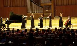 Ankara’da “7 Güzel”den Anlamlı Konser: Zafer Destanı Sahnelendi