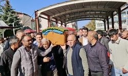 Davulun Efsanesi Adem Göçer, Kırşehir’de Son Yolculuğuna Uğurlandı