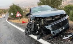 Adıyaman’da İki Araç Çarpıştı, 9 Kişi Hastaneye Kaldırıldı