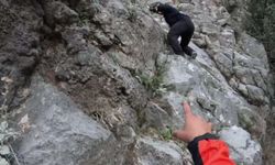 Antalya Konyaaltı’nda Dağ Yürüyüşü Tehlikeye Döndü: AFAD İki Genci Kurtardı