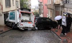 Beyoğlu’nda Çöp Kamyonu 5 Aracı Ezdi: 3 Kişi Yaralandı