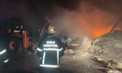 Bolu D-100’de Tekstil Yüklü Tır Alev Aldı: Ankara İstikameti Trafiğe Kapandı