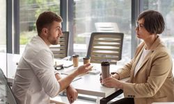 Diyadik Etki: İkili İlişkiler Davranışınızı Nasıl Değiştirir?