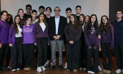 Erdal Beşikcioğlu Beştepe Koleji’nde Öğrencilerle Buluştu