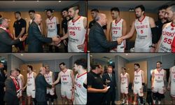 Erdoğan, A Milli Basketbol Takımı’nı Galibiyetinden Dolayı Kutladı