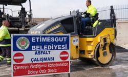 Etimesgut’ta Asfalt Seferberliği: Ayyıldız Mahallesi Yenilendi