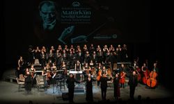 Etimesgut’ta ‘Atatürk’ün Sevdiği Şarkılar’ Senfonik Konseri Verildi