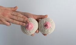 Göğüs Estetiği için Doğru Zaman Nedir? Uzman Açıkladı