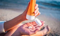 Güneş Kremi Cildi Gerçekten Koruyor mu? Uzmanlar Yanıtladı