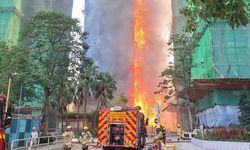 Hong Kong’da Gökdelen Alev Alev: Mahsur Kalanlar Var