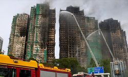 Hong Kong’daki Site Yangınında Ölü Sayısı 55’e Çıktı, 279 Kayıp