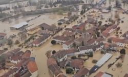 İtalya’da Sel Felaketi Can Aldı: Arama Çalışmaları Sürüyor