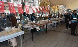 Kahramankazan’da Hayır Çarşısı: Filistin için Destek Yağdı