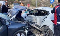 Karabük’te İki Araç Birbirine Girdi: 7 Yaralı