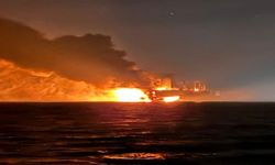 Kocaeli Açıklarında Gemi Yangını: 25 Mürettebat Kurtarıldı