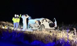 Konya'da Otomobil Şarampole Devrildi: 1 Ölü, 1 Ağır Yaralı