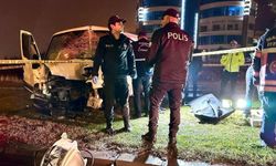 Malatya’da Minibüs Aydınlatma Direğine Çarptı: Genç Sürücü Öldü