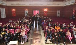 Mamak’tan Sanatseverlere Tam Destek: Tiyatro Eğitimleri Sürüyor