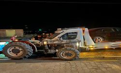 Manisa Turgutlu'da Çekici ile Traktör Çarpıştı: 4 Yaralı