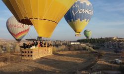 Nevşehir’de Öğretmenlere 24 Kasım Sürprizi: Balon Turu ile Öğretmenler Günü Kutlaması