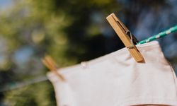 Rüyada Çamaşır Asmak, Renkli Çamaşırlar Görmek, Balkona Çamaşır Sermek, Yıkamak ve Toplamak Ne Anlama Gelir?