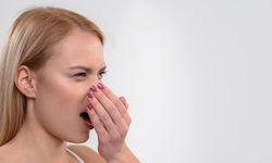 Sabahları Ağız Kokusu Neden Olur?