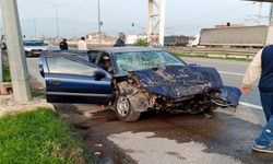 Sakarya Pamukova’da Otomobil Tankere Çarptı: 1’i Ağır 3 Yaralı